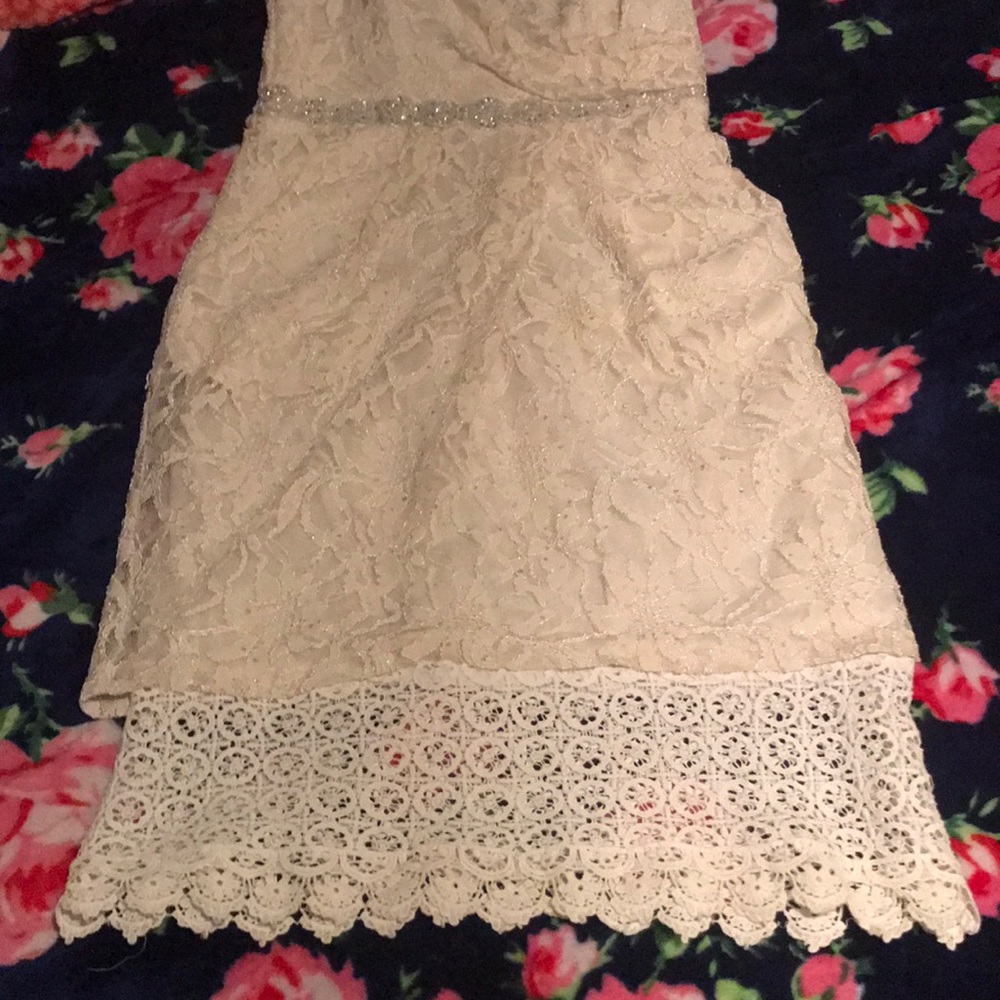 Dress - Picture 2 of 4